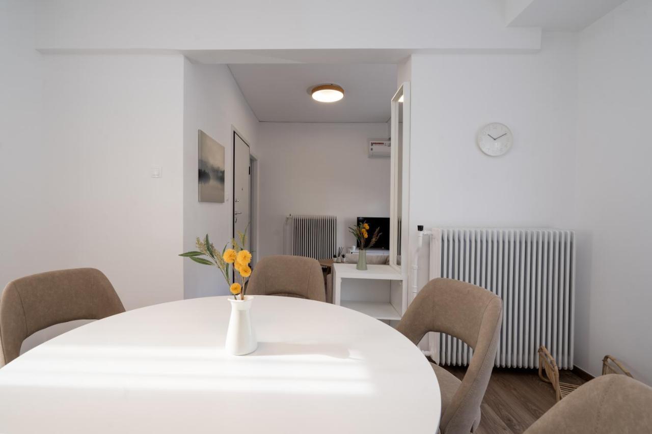 Apartamento Athens Hideout Apt, Big Rooftop With City View Exterior foto