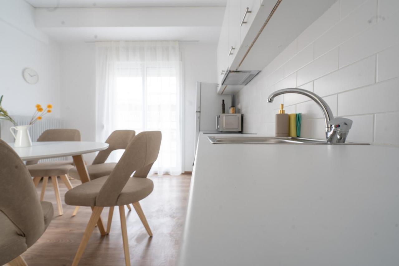 Apartamento Athens Hideout Apt, Big Rooftop With City View Exterior foto