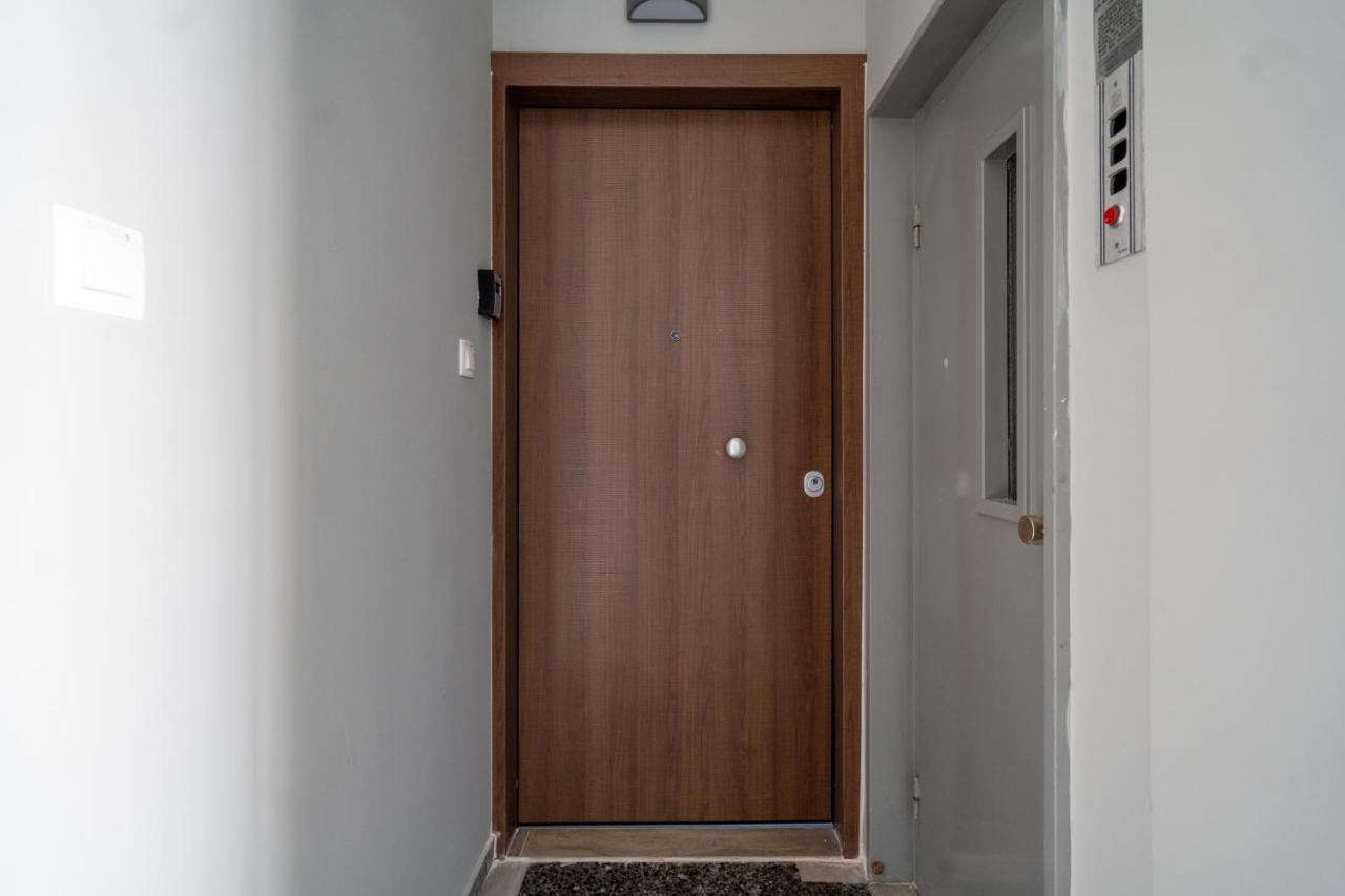 Apartamento Athens Hideout Apt, Big Rooftop With City View Exterior foto